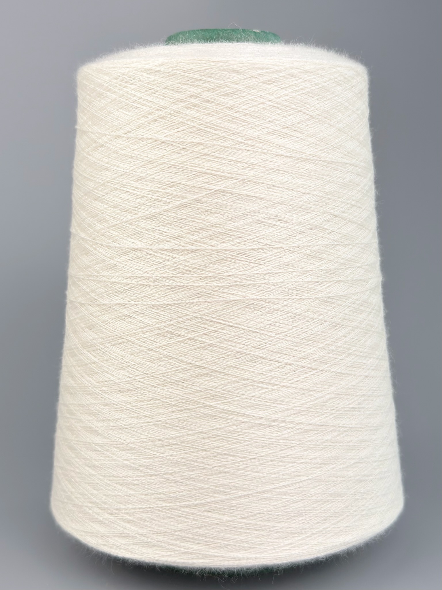 Art. Heaven Stretch Nm 0/35 – Filato in Cashmere Stretch col. Avorio naturale | Zimpfer Wolle Selezione foto 2
